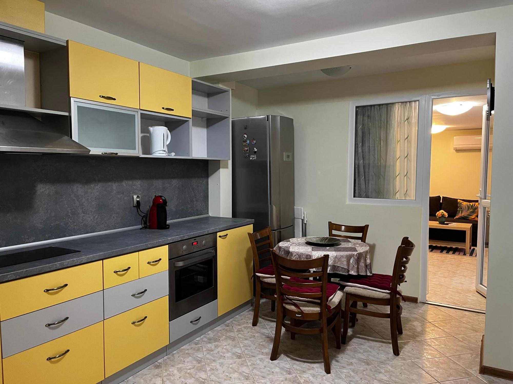 Green Central Apartment Varna Exterior photo